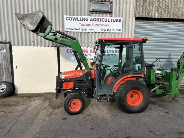 Kubota B3030 Inc Loader & Backhoe